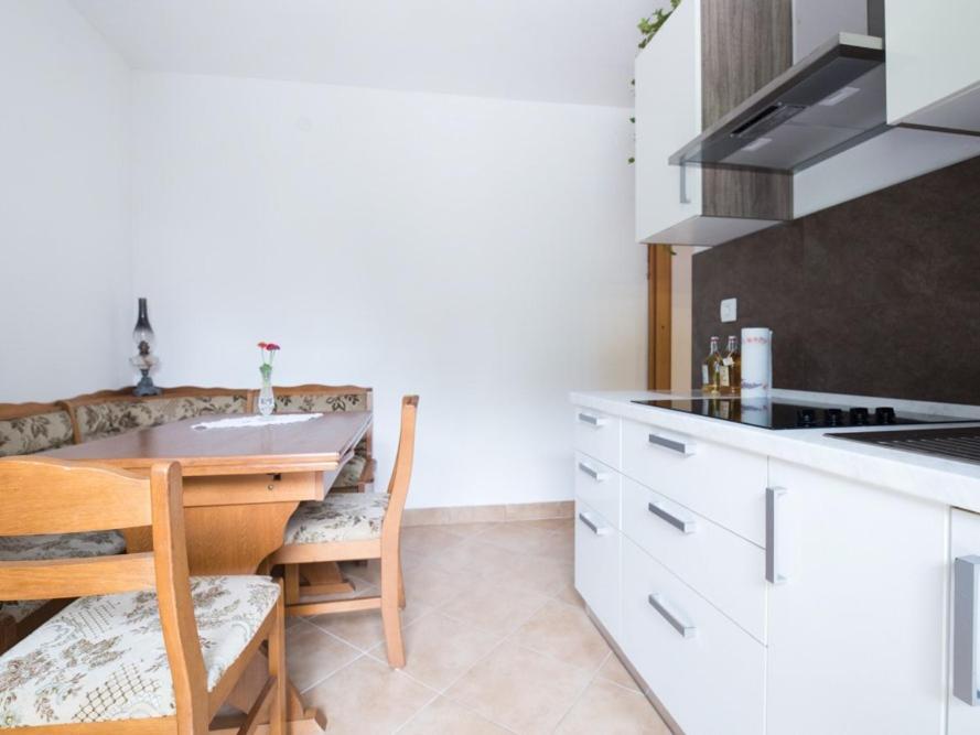 Apartma Matajurc Trnovo ob Soci Buitenkant foto
